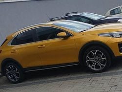 Złoty Używany 2020 Kia XCeed 2 SUV | 78 300 zł (Uczciwa cena)