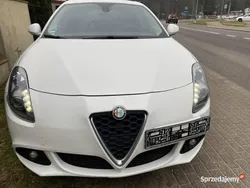 Biały Używany 2011 Alfa Romeo Giulietta Hatchback | 15 800 zł (Dobra cena)