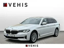 Biały Używany 2021 BMW 520 Kombi | 115 900 zł