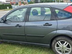 Szary Używany 2002 Ford Focus Hatchback | 2999 zł (Uczciwa cena)