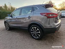 Szary Używany 2020 Nissan Qashqai SUV | 73 900 zł (Dobra cena)