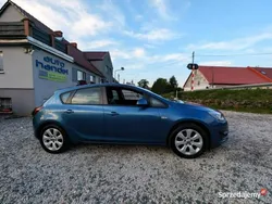 Niebieski jasny (metalik) Używany 2015 Opel Astra Hatchback | 25 900 zł (Dobra cena)