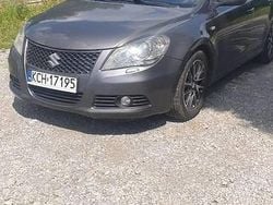 Szary Używany 2010 Suzuki Kizashi Sedan/Limuzyna | 21 500 zł