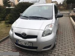 Srebrny Używany 2009 Toyota Yaris Hatchback | 15 200 zł (Uczciwa cena)