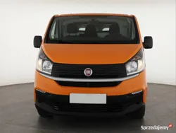 Pomarańczowy Używany 2018 Fiat Talento Van | 39 999 zł