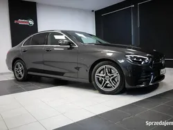 Grafitowy Używany 2021 Mercedes E300 AMG line Sedan/Limuzyna | 174 900 zł