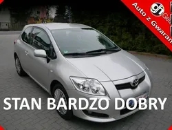 Srebrny (metalik) Używany 2009 Toyota Auris Hatchback | 19 500 zł (Dobra cena)