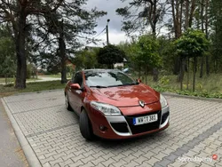 Żółtozłoty Używany 2009 Renault Mégane Coupé Coupe | 17 990 zł
