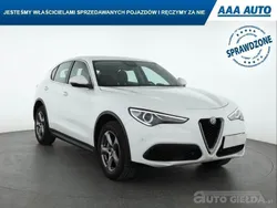 Biały Używany 2017 Alfa Romeo Stelvio SUV | 91 999 zł (Dość drogi)