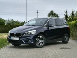 Niebieski ciemny (metalik) Używany 2015 BMW 220 Kombi | 55 900 zł