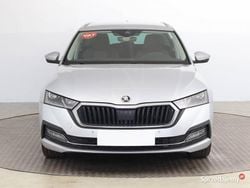 Srebrny Używany 2022 Skoda Octavia Kombi | 67 999 zł (Uczciwa cena)
