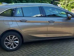 Srebrny Używany 2017 Opel Astra Kombi | 36 900 zł (Uczciwa cena)