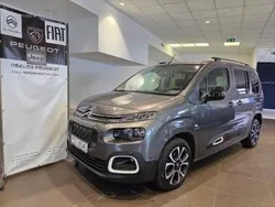 Szary Używany 2021 Citroën Berlingo Shine Minivan | 84 900 zł (Uczciwa cena)
