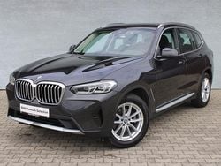 Szary sophisto z brylantowym połyskiem metalizowany Używany 2022 BMW X3 SUV | 169 900 zł (Dość drogi)