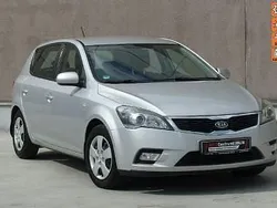 Srebrny Używany 2012 Kia Ceed 2 Hatchback | 23 900 zł (Dobra cena)
