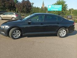 Czarny Używany 2018 VW Passat Sedan/Limuzyna | 51 300 zł (Uczciwa cena)