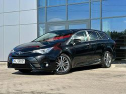 Czarny (metalik) Używany 2017 Toyota Avensis Kombi | 59 999 zł (Dość drogi)