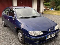 Niebieski Używany 1998 Renault Mégane Hatchback | 3000 zł (Drogi)