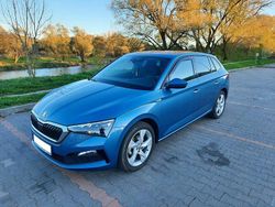 Niebieski Używany 2021 Skoda Scala Hatchback | 76 900 zł