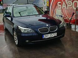 Granatowy Używany 2009 BMW 525 Kombi | 20 800 zł