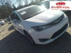 Biały Używany 2018 Chrysler Pacifica Limited SUV | 109 000 zł