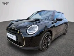 Midnight black ii Używany 2024 Mini Cooper SE Hatchback | 159 900 zł (Uczciwa cena)