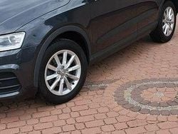 Czarny Używany 2018 Audi Q3 SUV | 63 000 zł