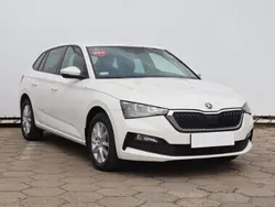 Biały Używany 2022 Skoda Scala Hatchback | 49 999 zł (Uczciwa cena)