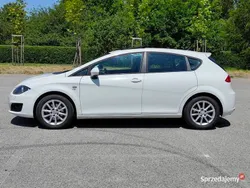 Biały Używany 2010 Seat Leon Style Hatchback | 19 900 zł (Dobra cena)