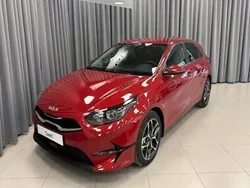 Czerwony Nowe 2025 Kia Ceed Hatchback | 116 104 zł (Drogi)