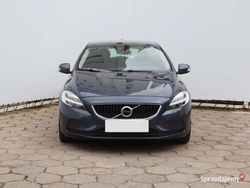Niebieski Używany 2018 Volvo V40 Kombi | 51 999 zł (Uczciwa cena)