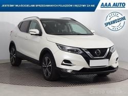 Biały Używany 2018 Nissan Qashqai SUV | 62 999 zł (Uczciwa cena)
