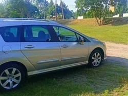 Używany 2008 Peugeot 308 Kombi | 9900 zł (Dość drogi)