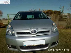 Srebrny (metalik) Używany 2005 Toyota Corolla Verso Minivan | 15 500 zł
