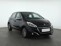Niebieski Używany 2018 Peugeot 208 Hatchback | 30 999 zł (Dobra cena)