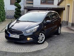 Czarny (metalik) Używany 2013 Kia Ceed Kombi | 26 900 zł (Uczciwa cena)