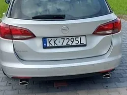 Srebrny Używany 2018 Opel Astra Kombi | 56 500 zł (Drogi)