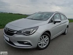 Srebrny Używany 2018 Opel Astra Sedan/Limuzyna | 33 900 zł (Uczciwa cena)