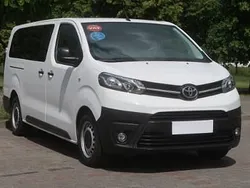 Biały Używany 2022 Toyota Proace Van | 101 999 zł (Uczciwa cena)