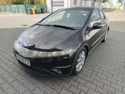 Czarny Używany 2007 Honda Civic Hatchback | 16 400 zł (Dość drogi)