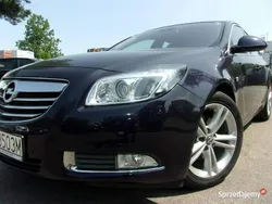 Granatowy Używany 2012 Opel Insignia Hatchback | 25 900 zł (Dobra cena)