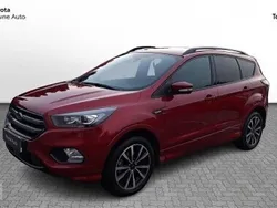 Czerwony Używany 2019 Ford Kuga ST-Line SUV | 97 900 zł