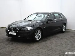Czarny Używany 2017 BMW 518 Kombi | 109 900 zł (Uczciwa cena)