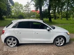 Biały Używany 2012 Audi A1 Ambition Hatchback | 34 500 zł (Uczciwa cena)