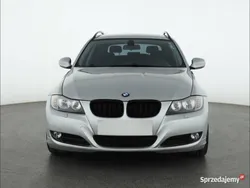 Srebrny Używany 2010 BMW 316 Kombi | 23 499 zł