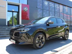 Lakier pastelowy czarny tortora Nowe 2025 Alfa Romeo Junior SUV | 144 900 zł