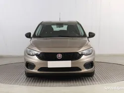 Beżowy Używany 2020 Fiat Tipo Hatchback | 43 999 zł (Uczciwa cena)