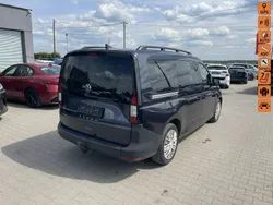 Niebieski ciemny (metalik) Używany 2021 VW Caddy Minivan | 58 900 zł