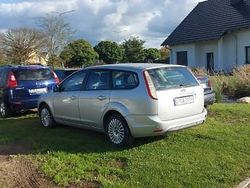 Srebrny Używany 2008 Ford Focus Kombi | 7800 zł