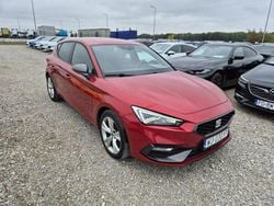 Czerwony Używany 2021 Seat Leon Hatchback | 42 000 zł
